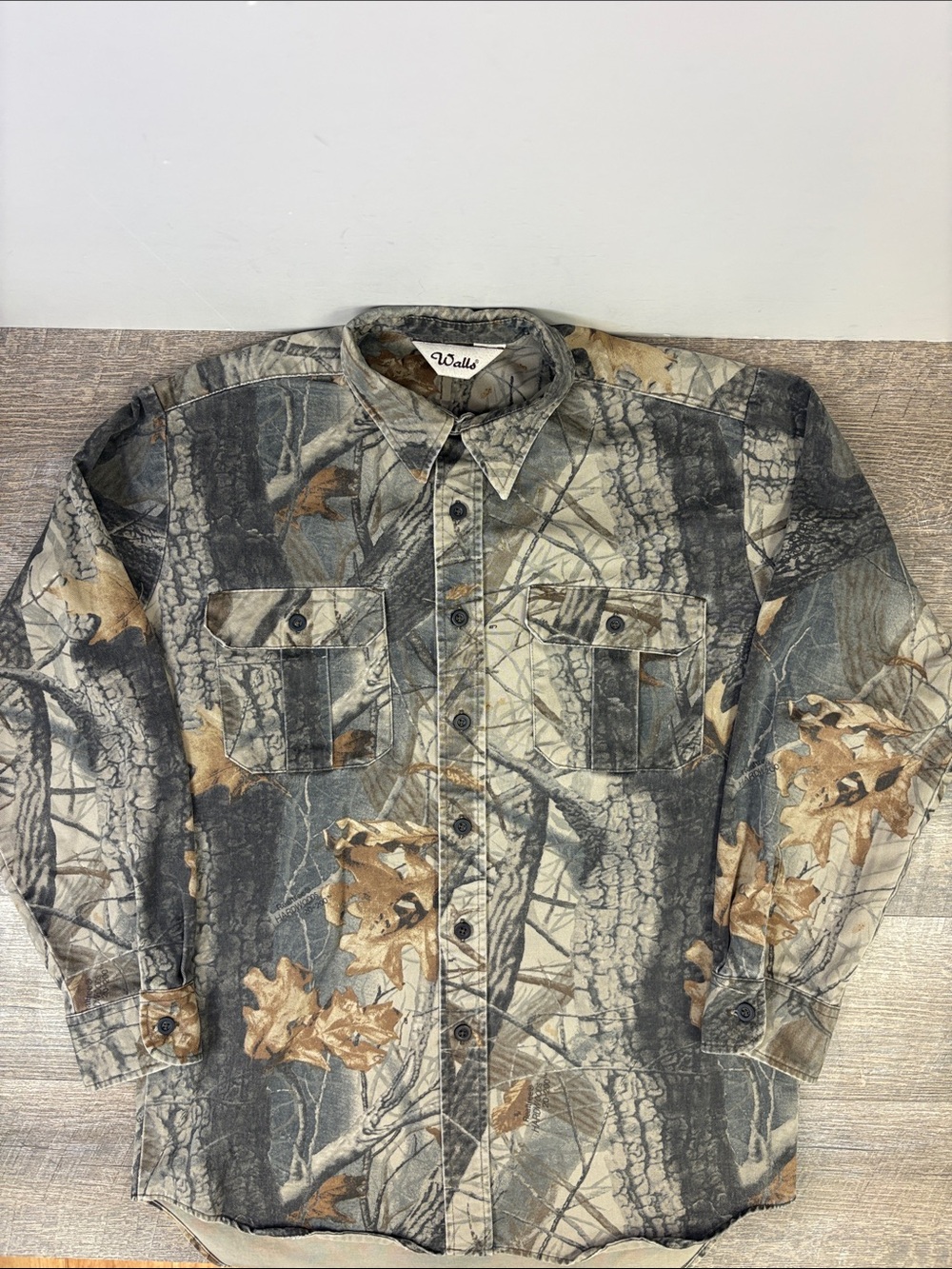 Walls Realtree Hardwoods 20-200 Camo Long Sleeve Hunting Shirt